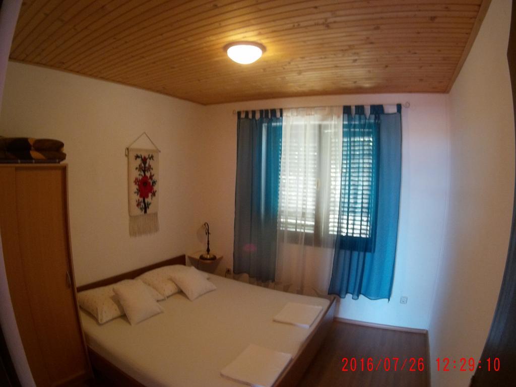 Apartman Luburic Pinezići Εξωτερικό φωτογραφία